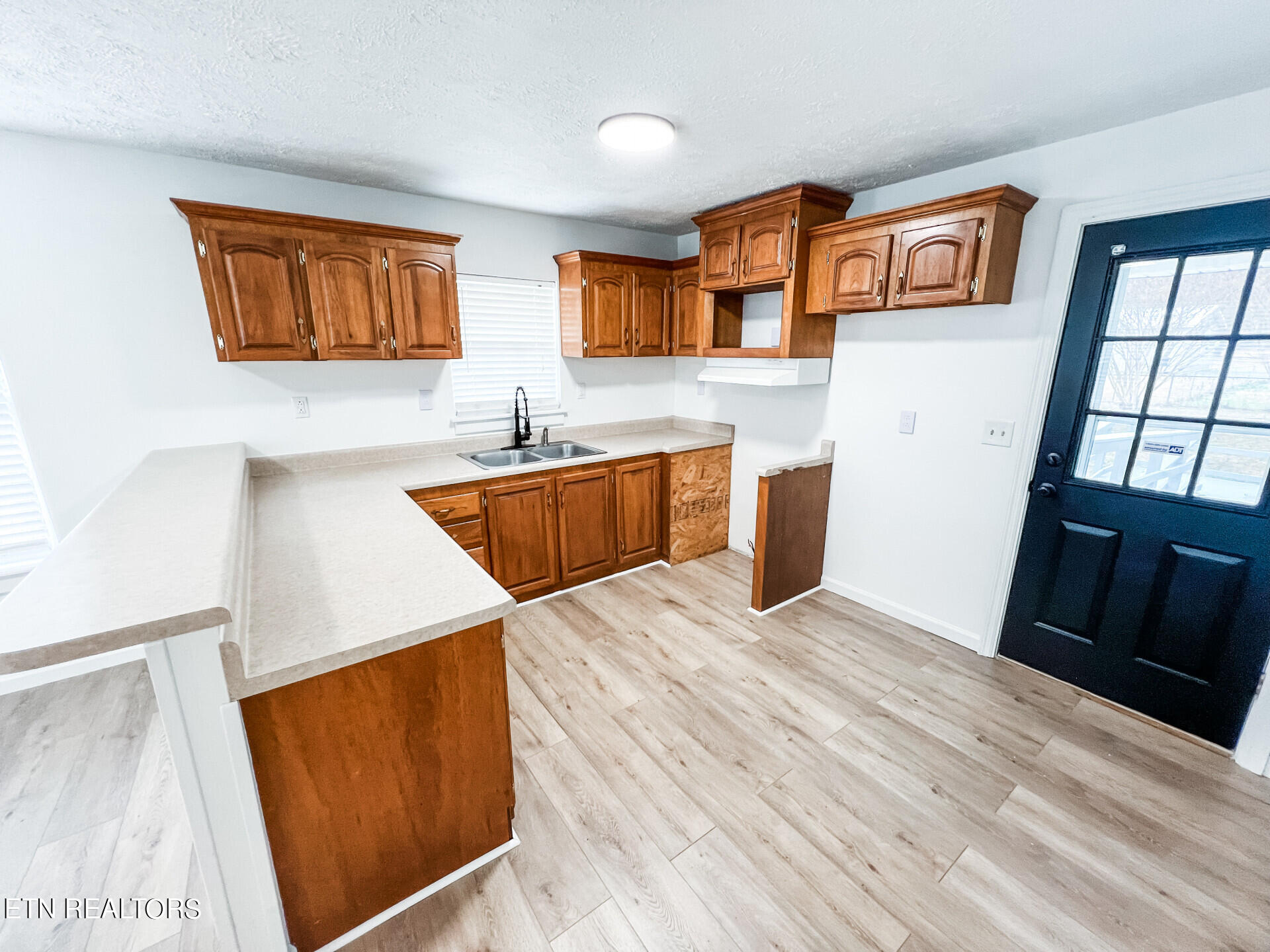 136 Pierce Street Spring City, TN 37381 - Photo 8 of 19 136PierceSt_36884_8