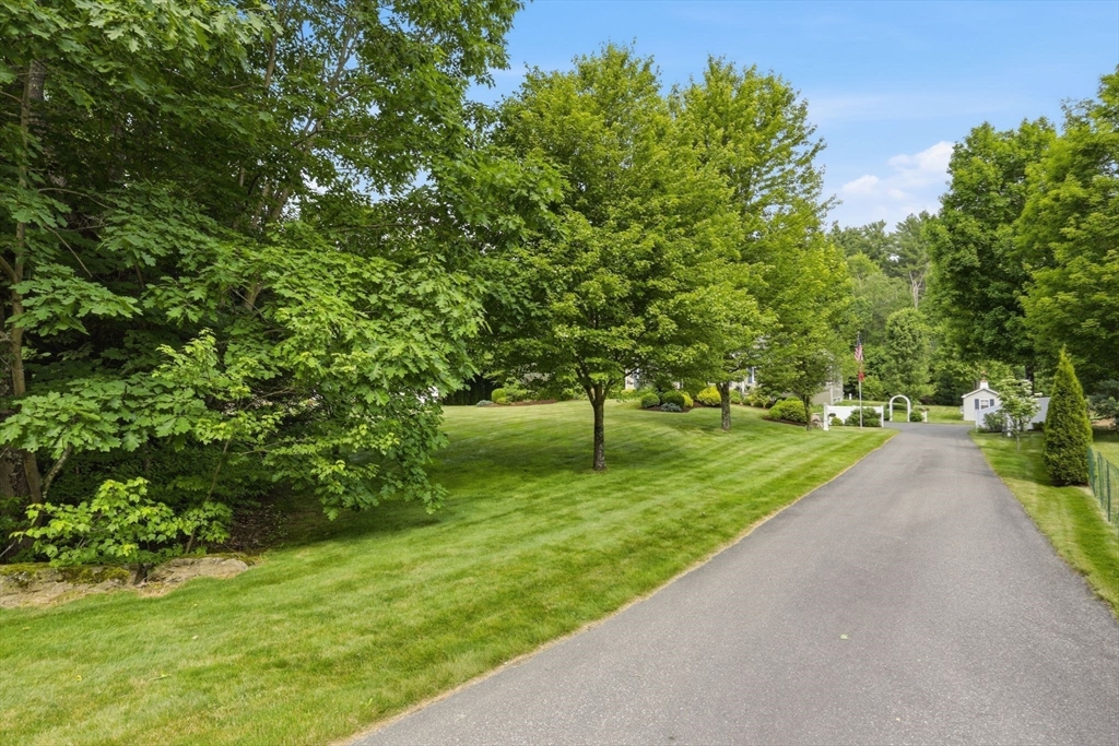 413 Batchelor Street Granby, MA 01033 - Photo 4 of 42