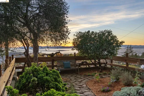 $1,450,000 | 249 Trinity Avenue, Kensington, CA 94708