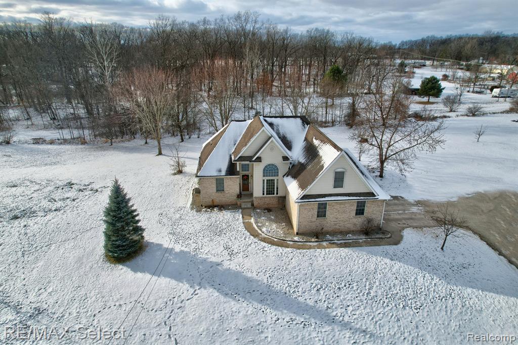 14088 Hogan Road Linden, MI 48451 - Photo 2 of 33