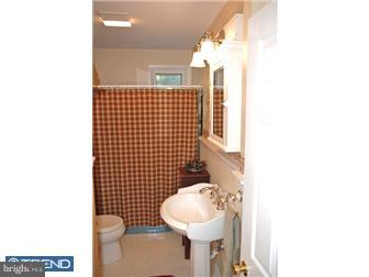 1106 Faun Road Wilmington, DE 19803 - Photo 9 of 12 Bathroom
