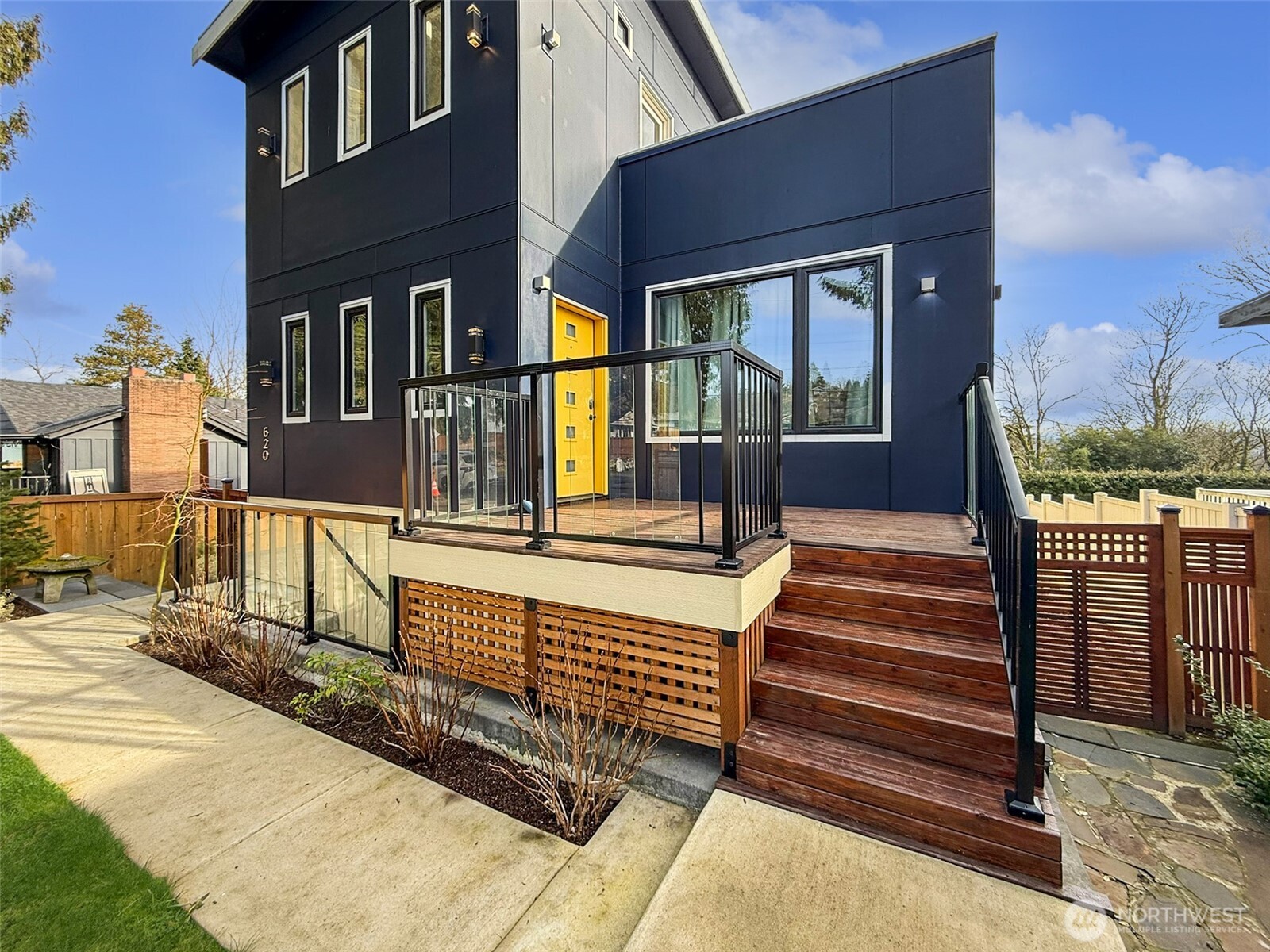 620 Stevens Avenue Northwest Renton, WA 98057 - Photo 1 of 23