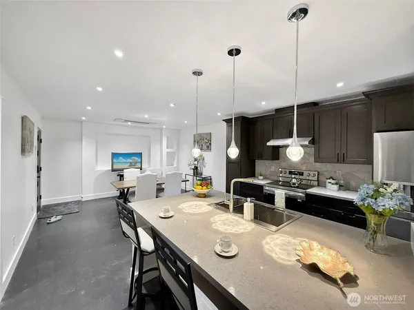 $1,100,000 | 620 Stevens Avenue Northwest, Renton, WA 98057