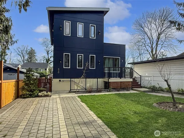 $1,100,000 | 620 Stevens Avenue Northwest, Renton, WA 98057