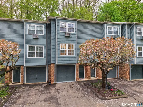 $344,900 | 250 Summer Street, Unit 7, Southington, CT 06479