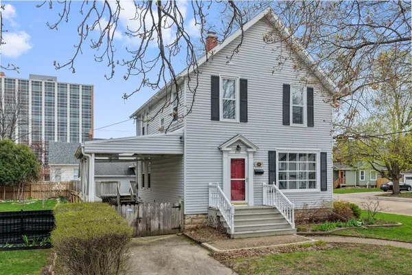 $299,900 | 839 South Jackson Street, Green Bay, WI 54301