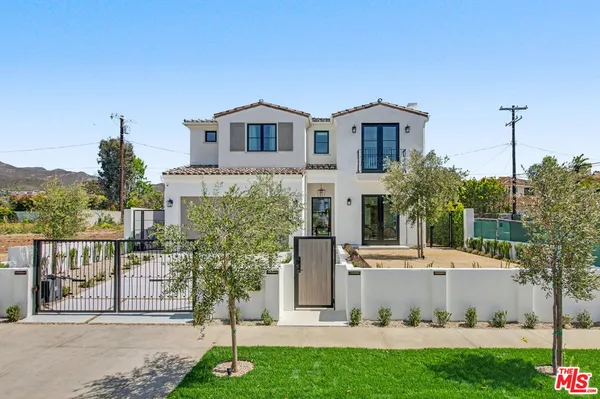 $5,495,000 | 16011 West Miami Way, Pacific Palisades, CA 90272