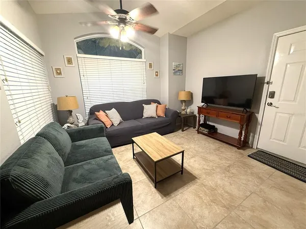 $1,675 | 10764 70th Avenue, Unit 2305, Seminole, FL 33772