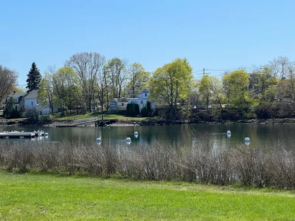 $2,375 | 2 McDewell Avenue, Unit 18, Danvers, MA 01923