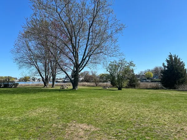 $2,375 | 2 McDewell Avenue, Unit 18, Danvers, MA 01923