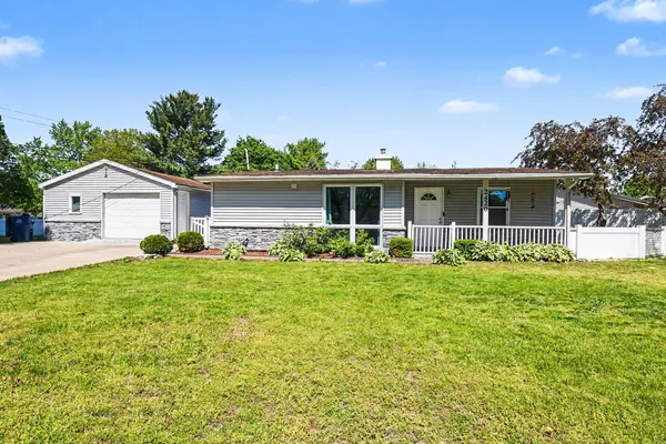 $189,000 | 2420 Eastfield Drive, Niles, MI 49120