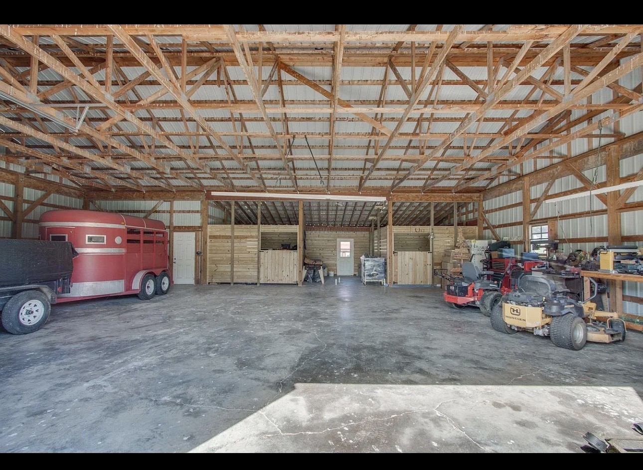 879 Tidwell Road Burns, TN 37029 - Photo 3 of 20 a view of parking area