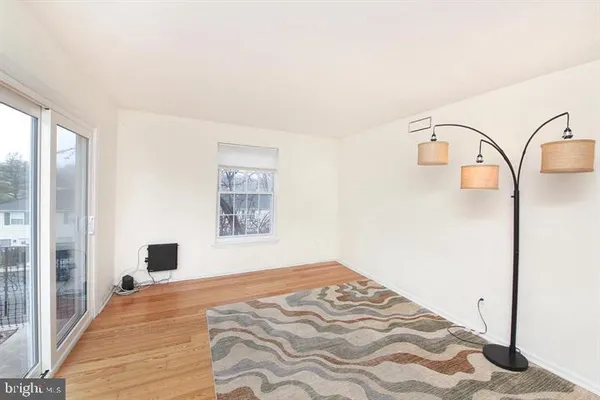 $2,300 | 146 Oberlin Terrace, Unit 15P, Lansdale, PA 19446