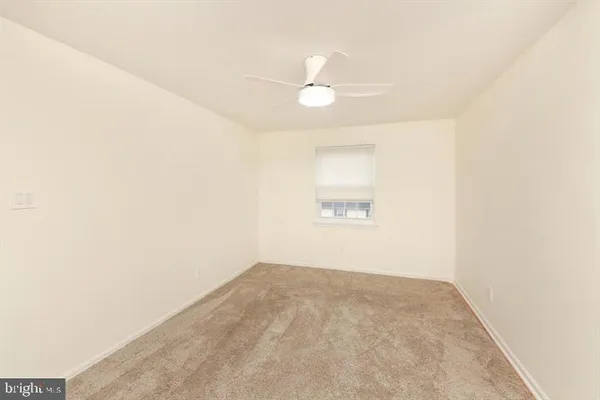 $2,300 | 146 Oberlin Terrace, Unit 15P, Lansdale, PA 19446