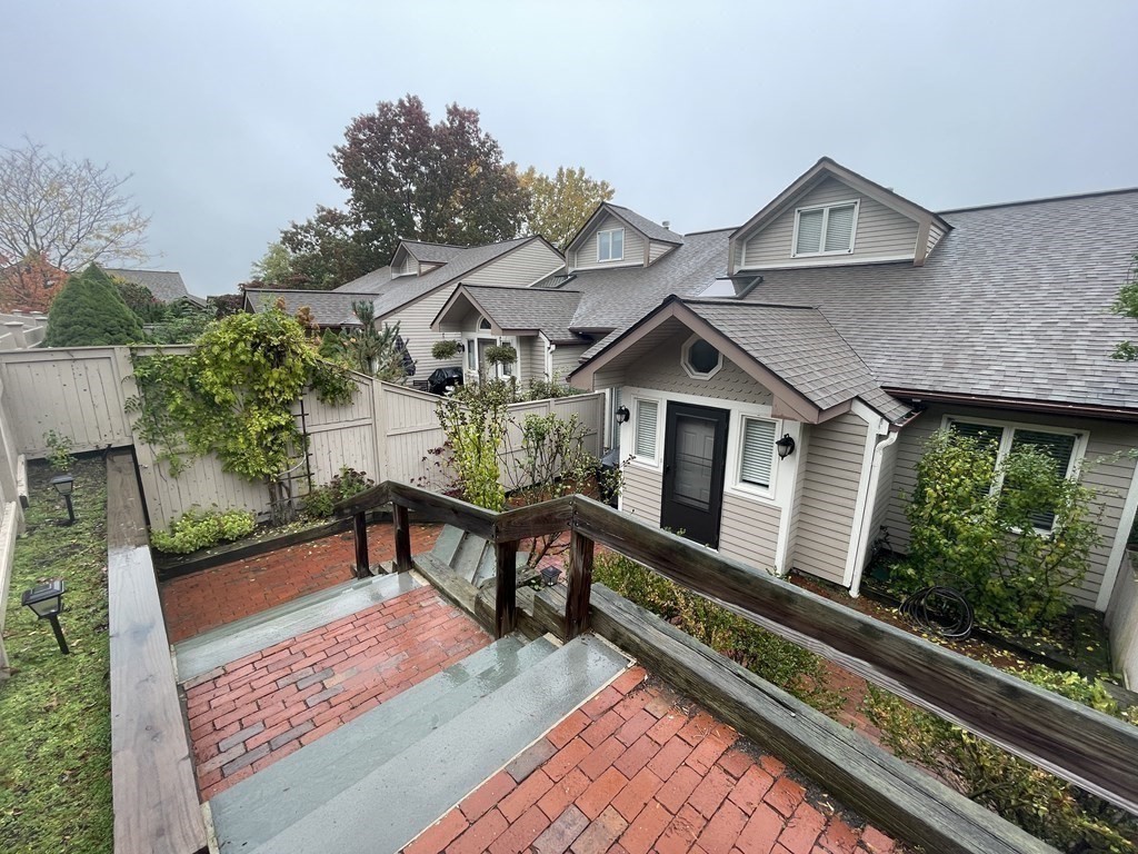 69 Algonquin Road, Unit 69 Chestnut Hill, MA 02467 - Photo 3 of 26