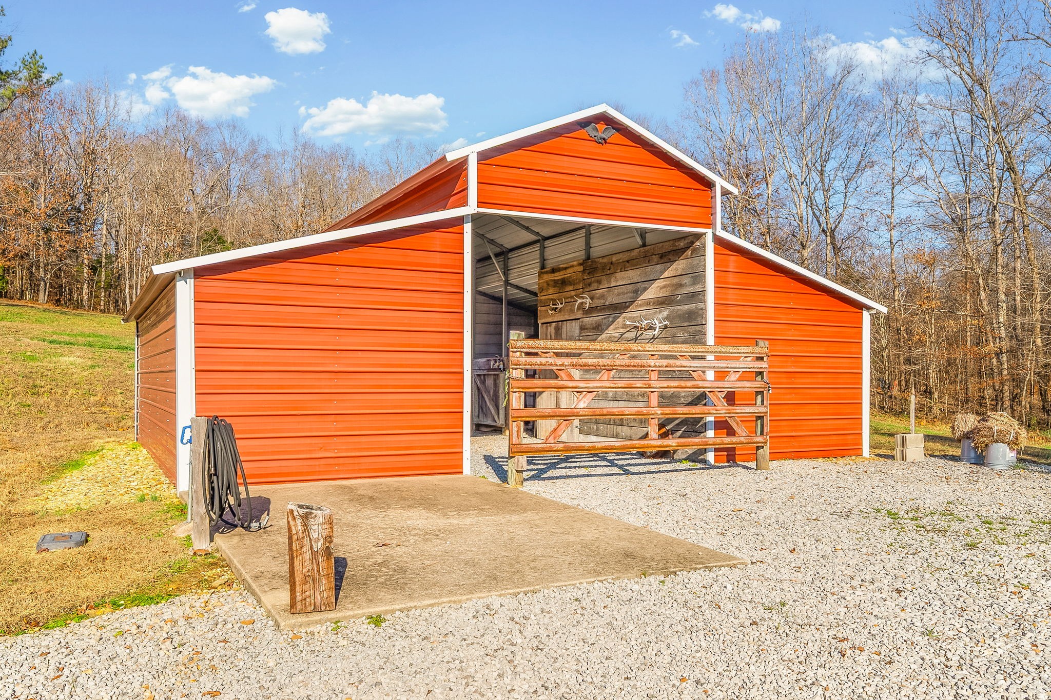 959 Herman Adams Road Cumberland City, TN 37050 - Photo 5 of 62