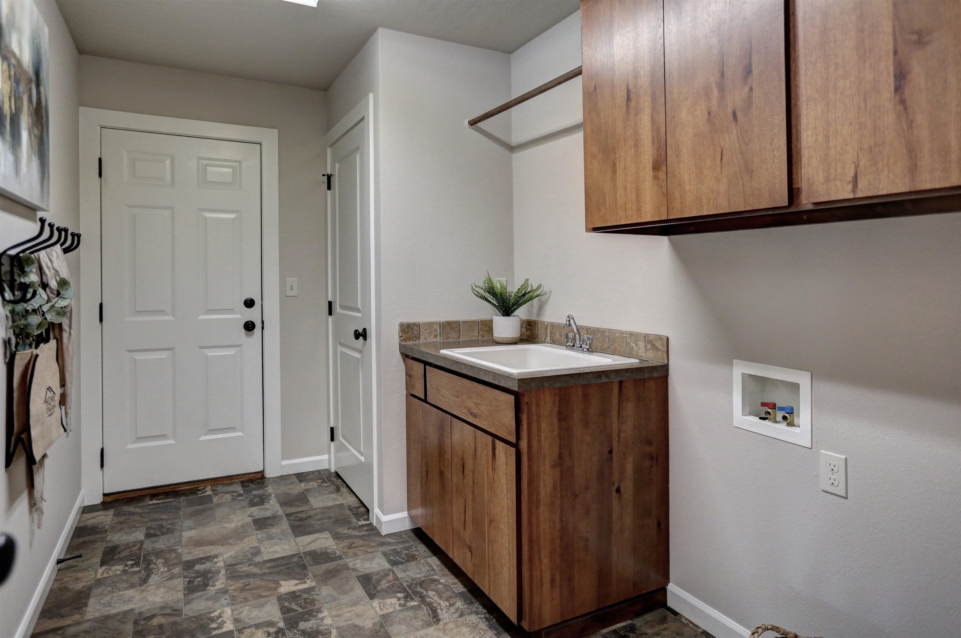 5715 South Copper Ridge Boulevard Spokane, WA 99224 - Photo 16 of 47 Gallery Image 16