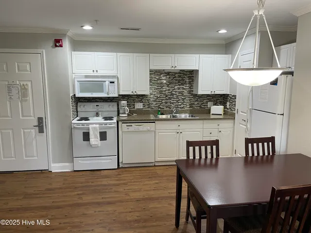 $1,700 | 520 Little River Farm Boulevard, Unit C100, Carthage, NC 28327