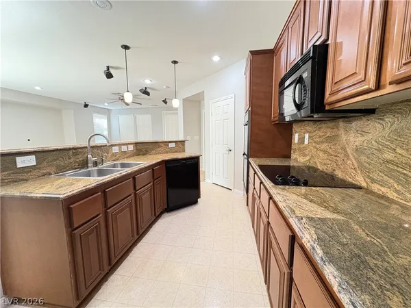 $2,500 | 5769 Danish Garden Street, Las Vegas, NV 89148