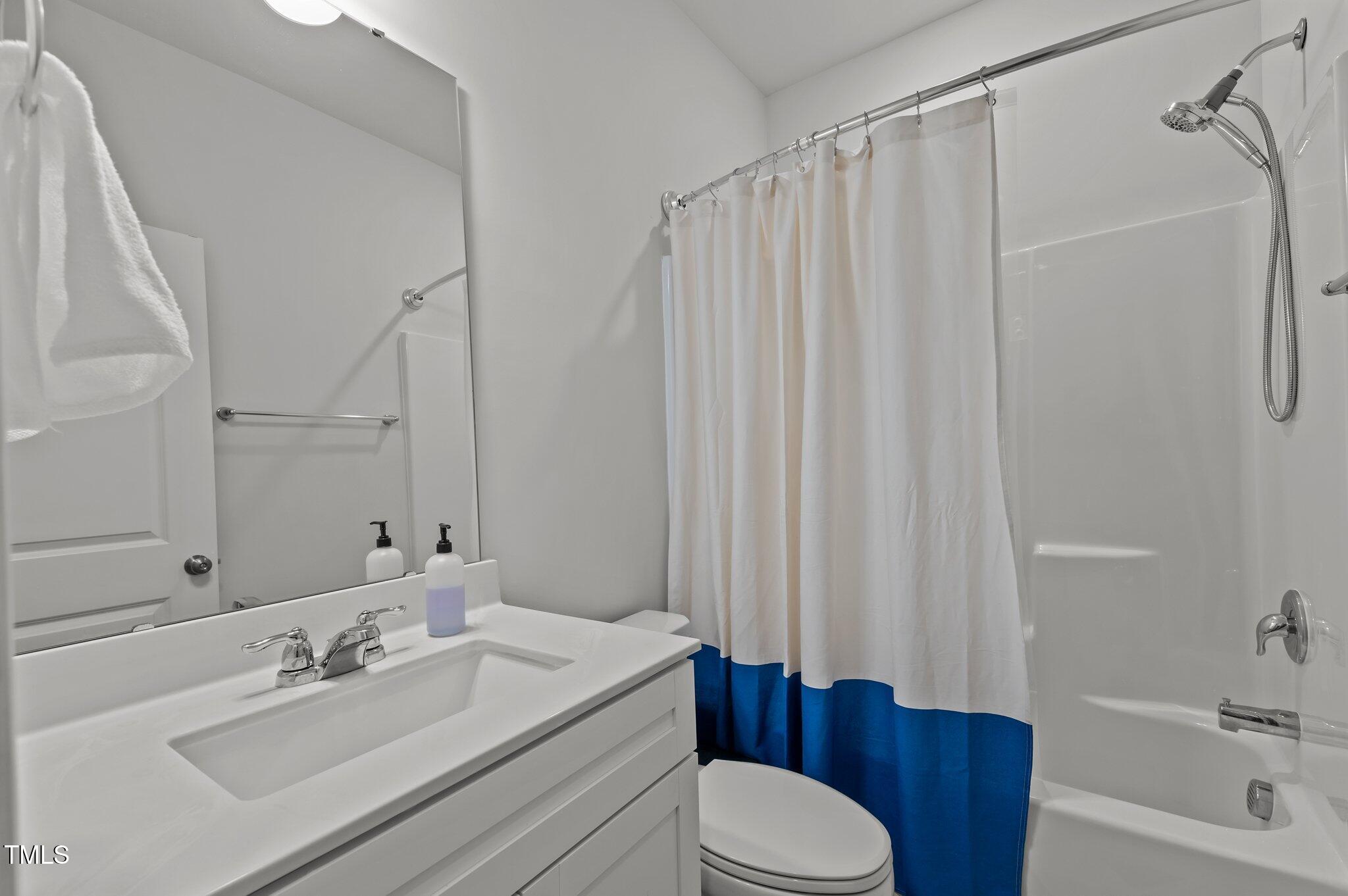 5200 Invention Way Raleigh, NC 27616 - Photo 8 of 15 25-web-or-mls-DSC_0003