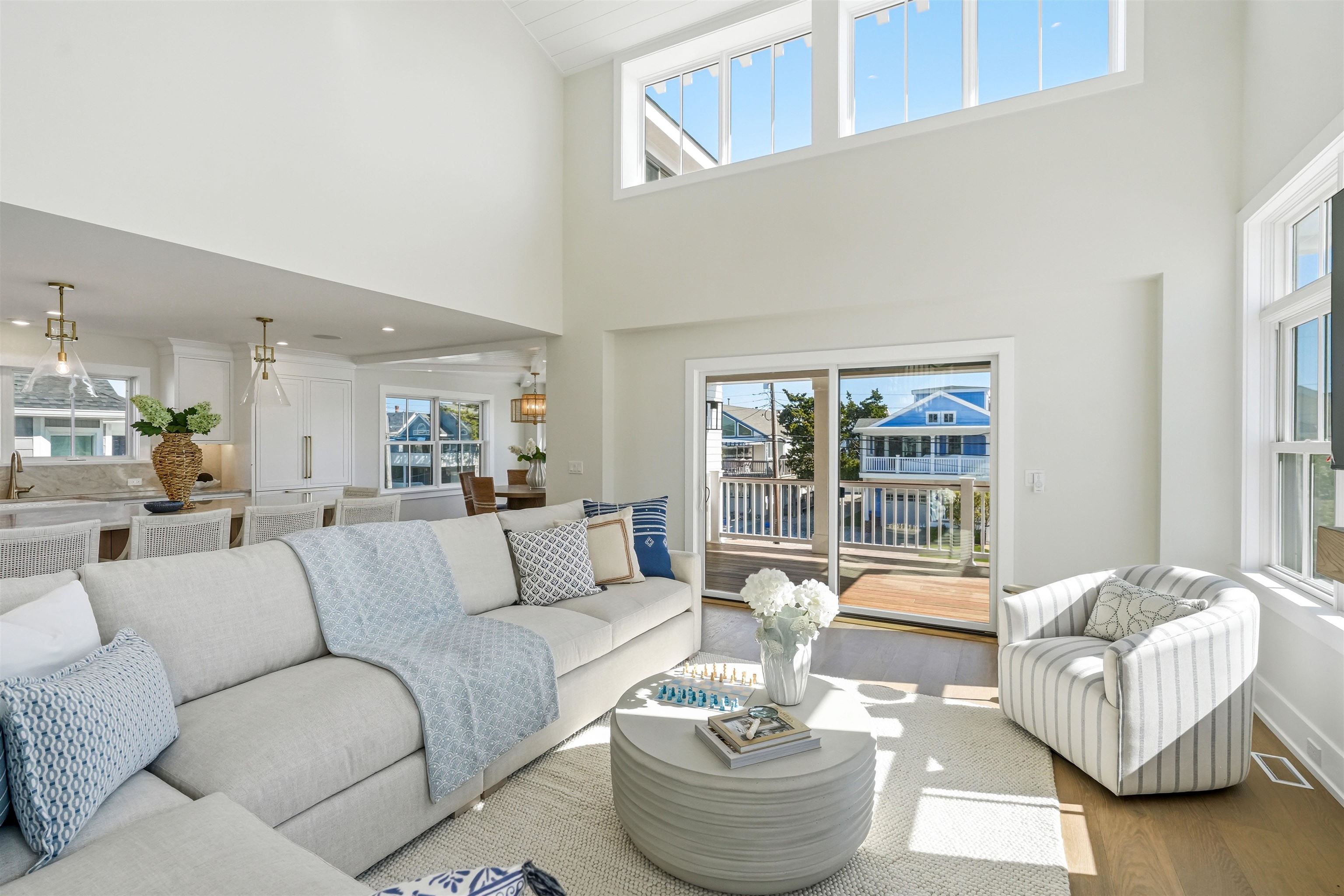 46 West 31st Avalon, NJ 08202 - Photo 22 of 50 a living room with furniture and a large window