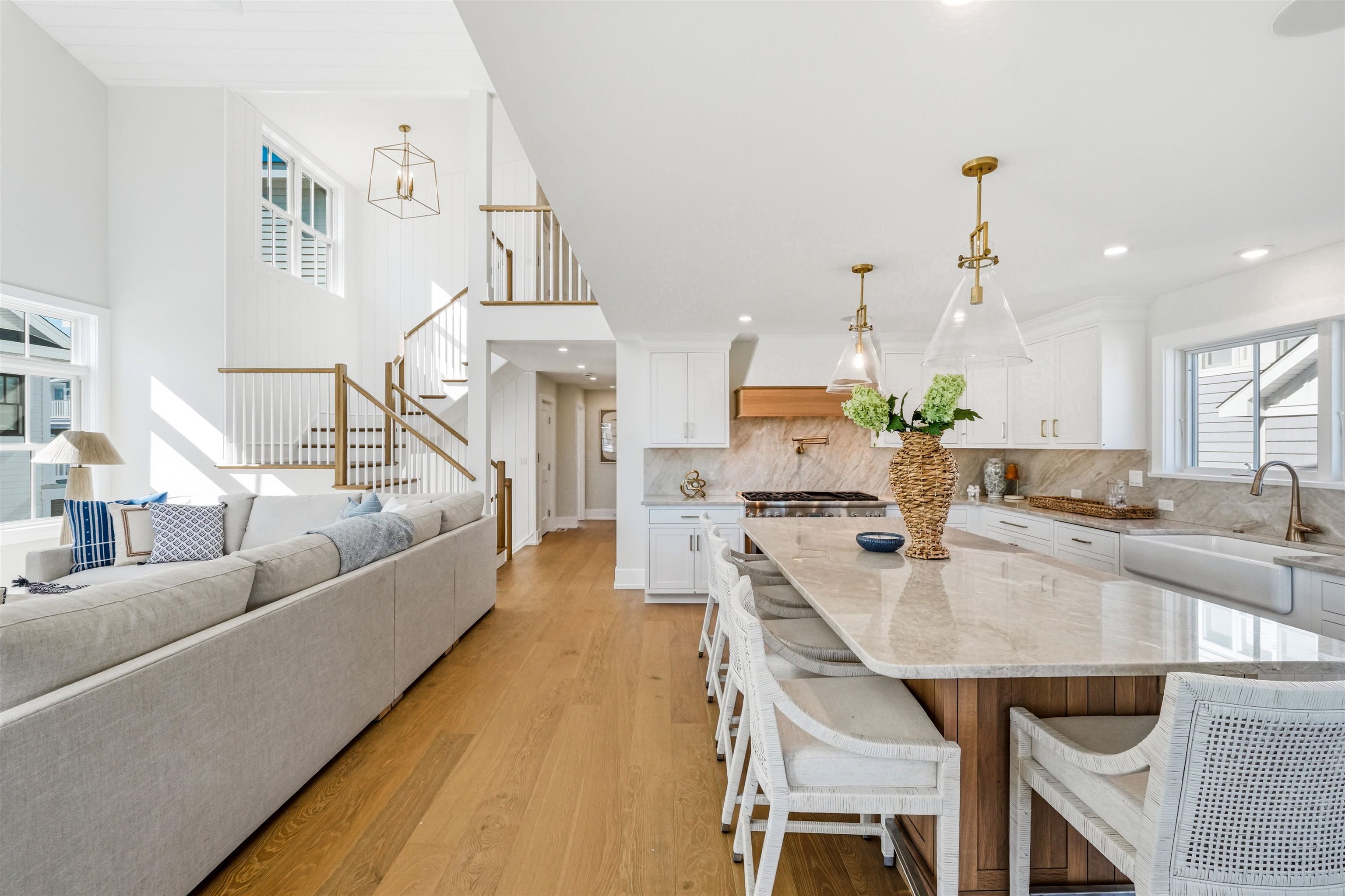 46 West 31st Avalon, NJ 08202 - Photo 26 of 50 a large kitchen with a table and chairs