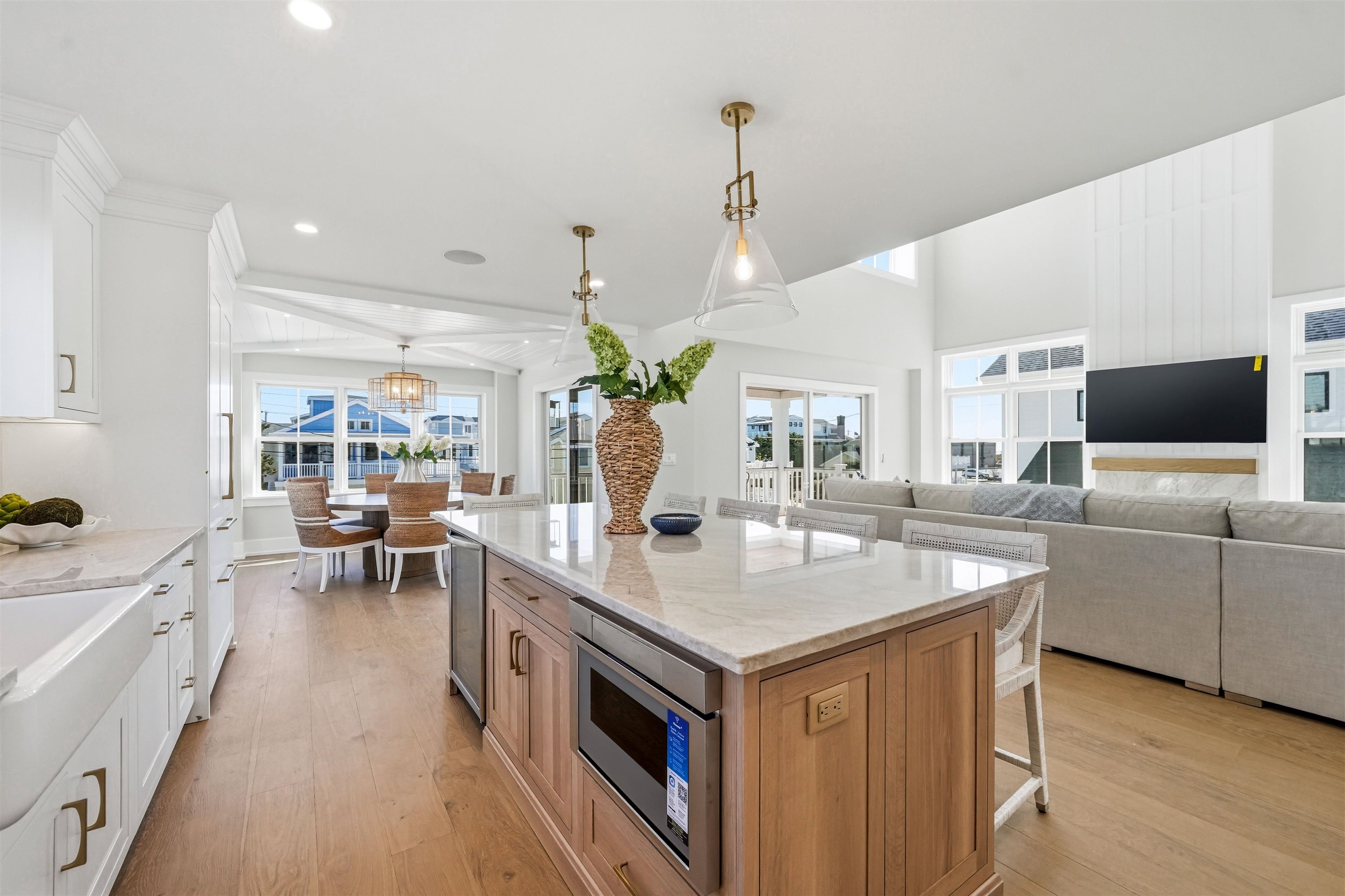 46 West 31st Avalon, NJ 08202 - Photo 28 of 50 a view of living room and kitchen with furniture