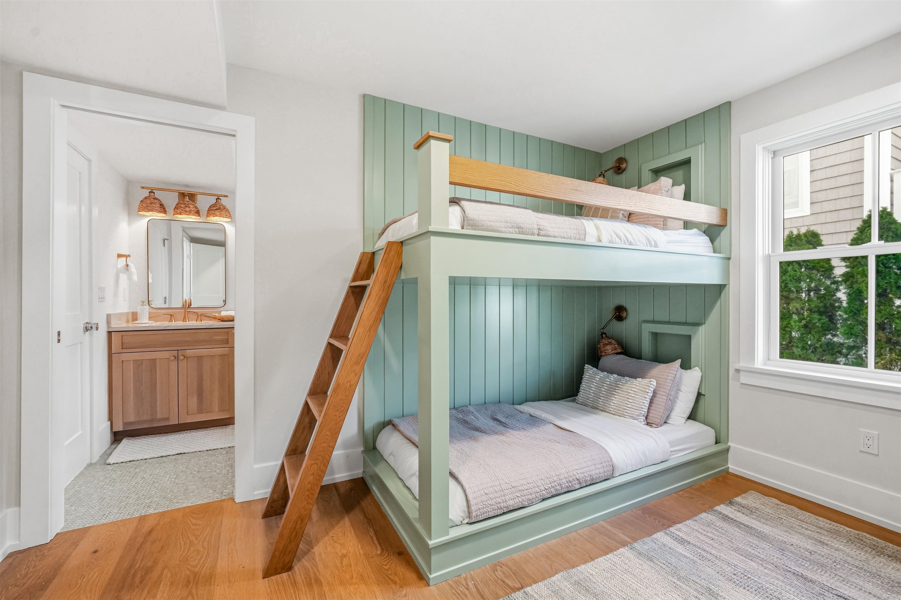 46 West 31st Avalon, NJ 08202 - Photo 8 of 50 a bedroom with a bed and a window