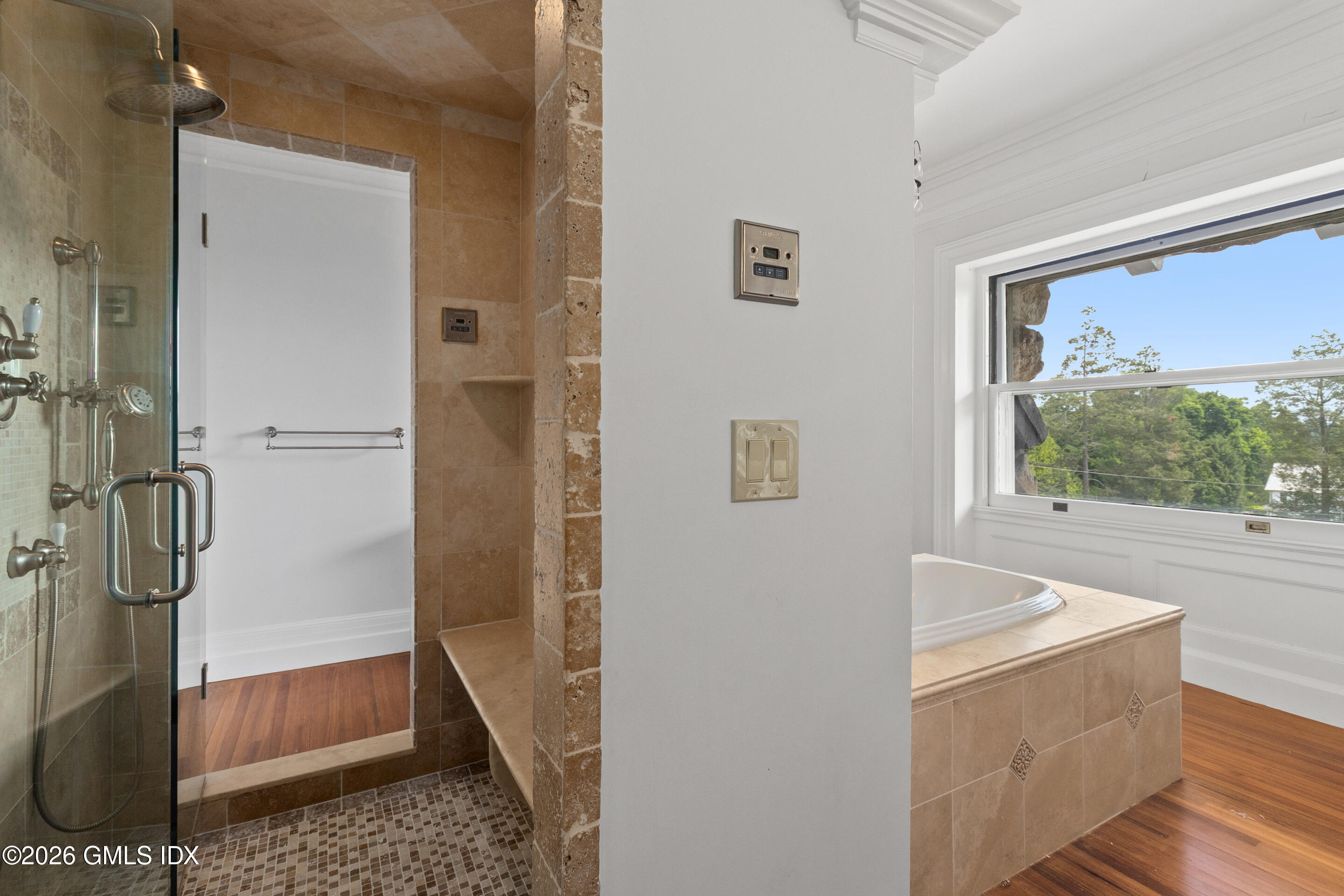 432 Field Point Road Greenwich, CT 06830 - Photo 39 of 49 Bathroom/Second floor