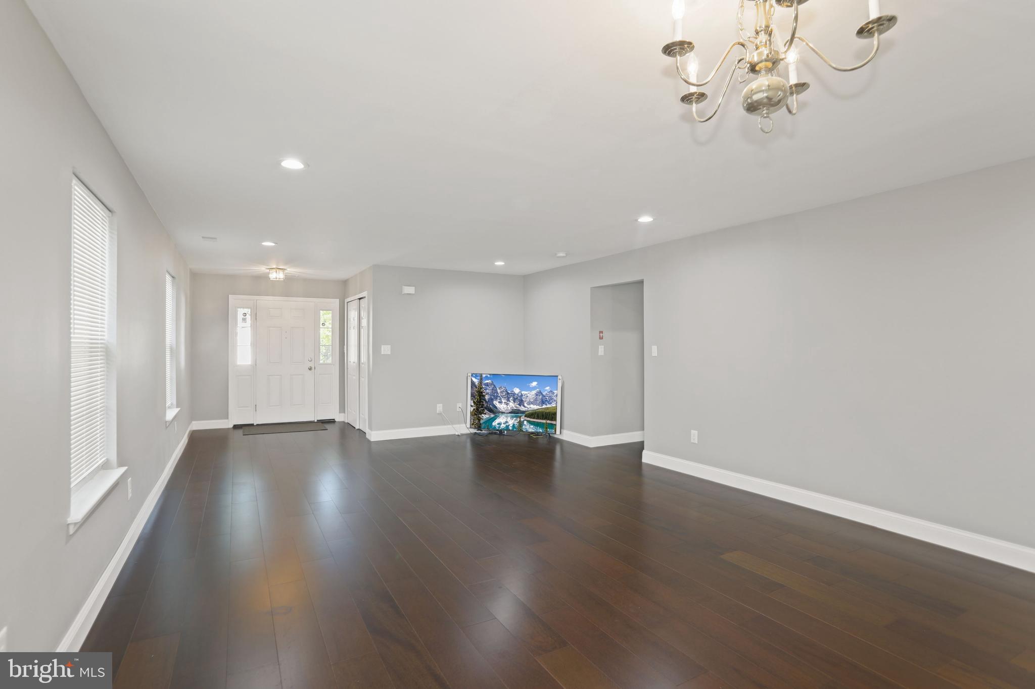 15 Brattleboro Road Swedesboro, NJ 08085 - Photo 3 of 22 Gallery Image 3