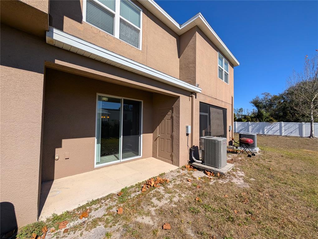 8955 Walnut Gable Court Riverview, FL 33578 - Photo 7 of 15 a view of a house with a yard