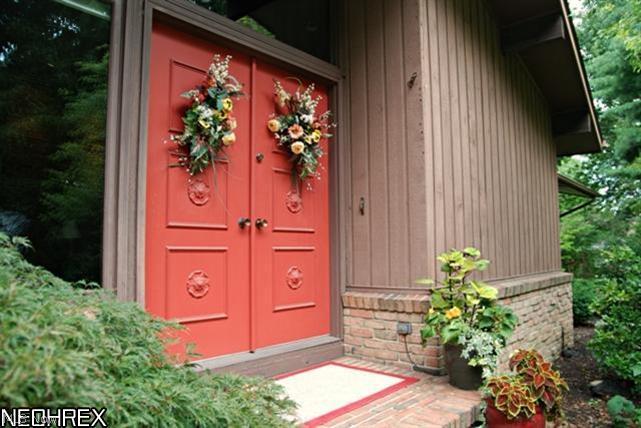 160 Schocalog Road Akron, OH 44313 - Photo 2 of 25 Gallery Image 2