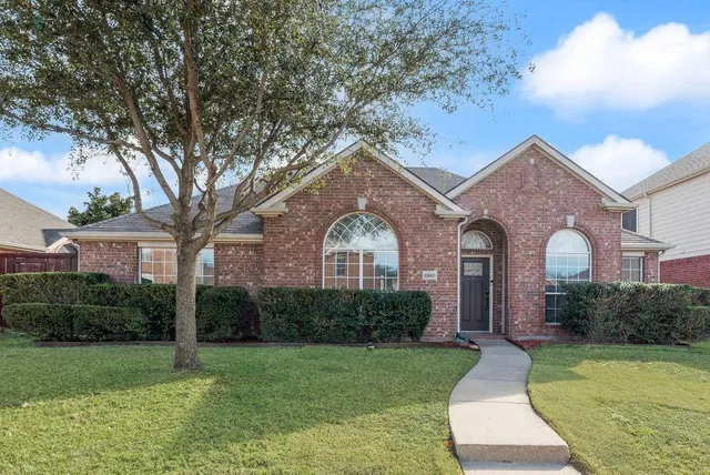 $2,500 | 10603 Ambergate Lane, Frisco, TX 75035