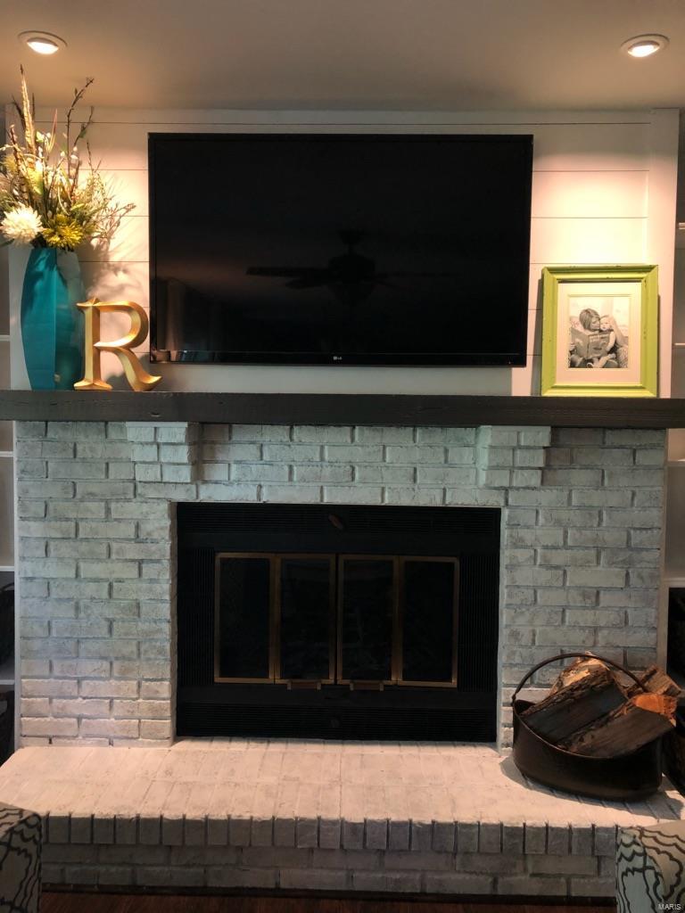 952 Long Branch Road Troy, IL 62294 - Photo 2 of 21 Gallery Image 2