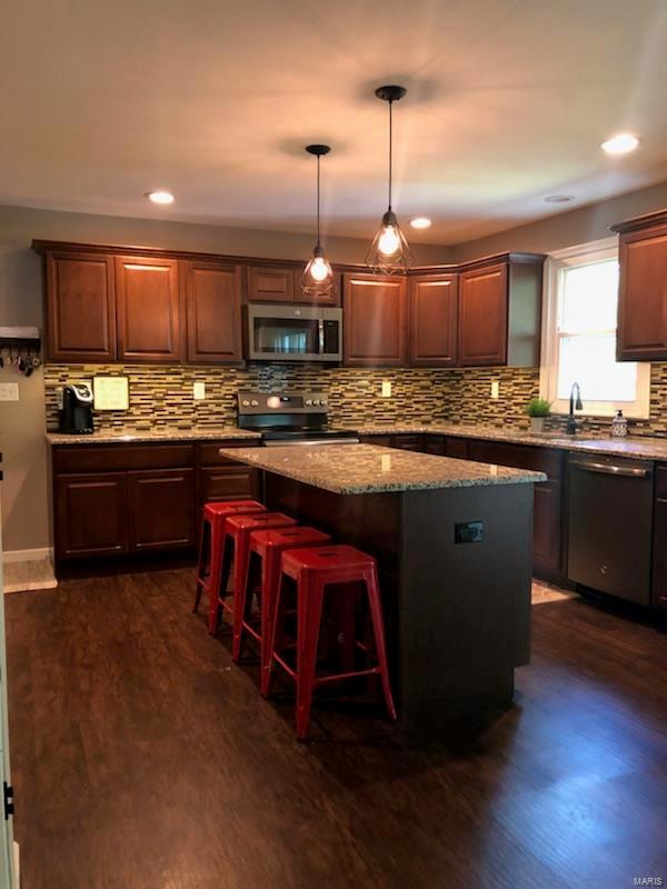 952 Long Branch Road Troy, IL 62294 - Photo 6 of 21 Gallery Image 6