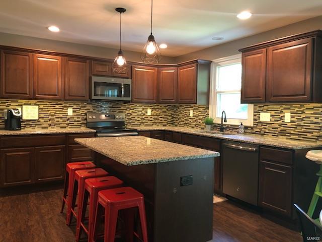 952 Long Branch Road Troy, IL 62294 - Photo 7 of 21 Gallery Image 7