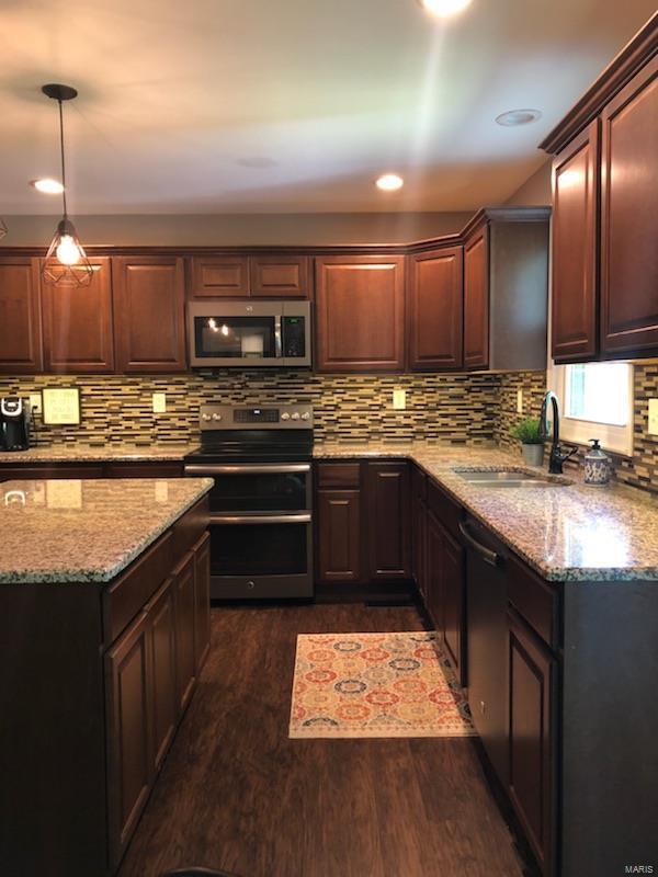 952 Long Branch Road Troy, IL 62294 - Photo 10 of 21 Gallery Image 10