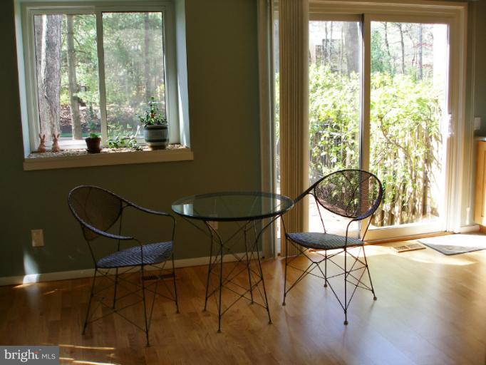 1636 Bentana Way Reston, VA 20190 - Photo 17 of 22 Breakfast Area Leads to Deck