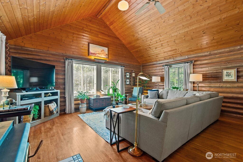 8343 Glenwood Road Southwest Port Orchard, WA 98367 - Photo 11 of 39 Gallery Image 11