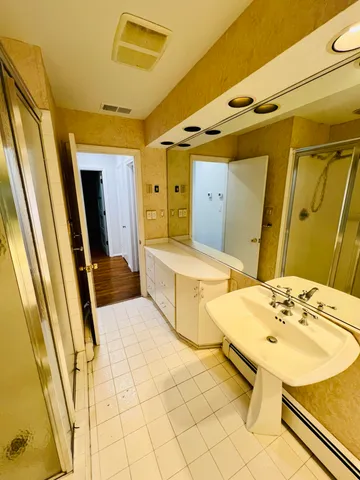 $2,600 | 3162 Stoneridge Road Southwest, Roanoke, VA 24014