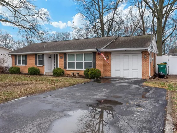 $234,900 | 414 West Harrison Street, Millstadt, IL 62260