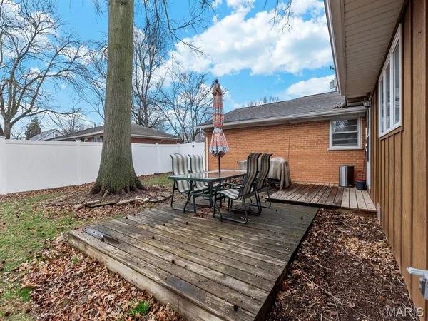 $234,900 | 414 West Harrison Street, Millstadt, IL 62260