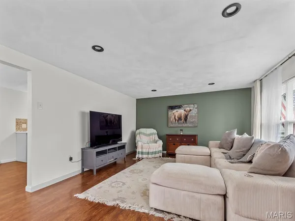 $234,900 | 414 West Harrison Street, Millstadt, IL 62260