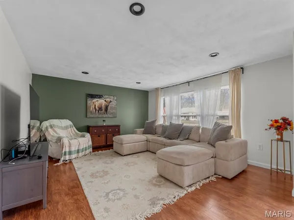 $234,900 | 414 West Harrison Street, Millstadt, IL 62260