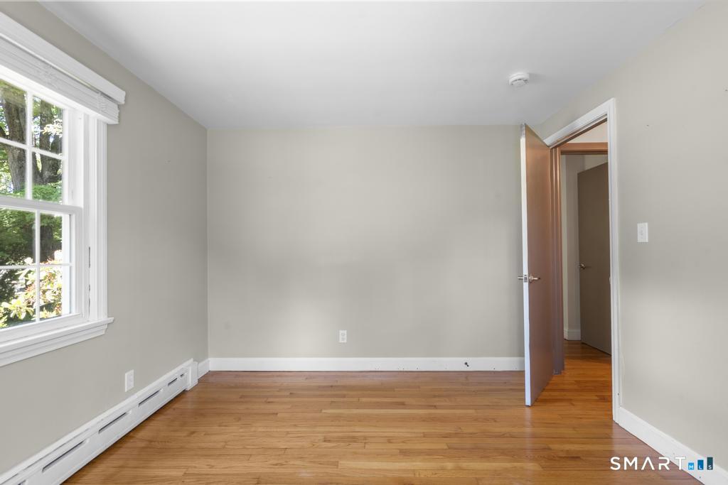 43 East Village Road Shelton, CT 06484 - Photo 26 of 40