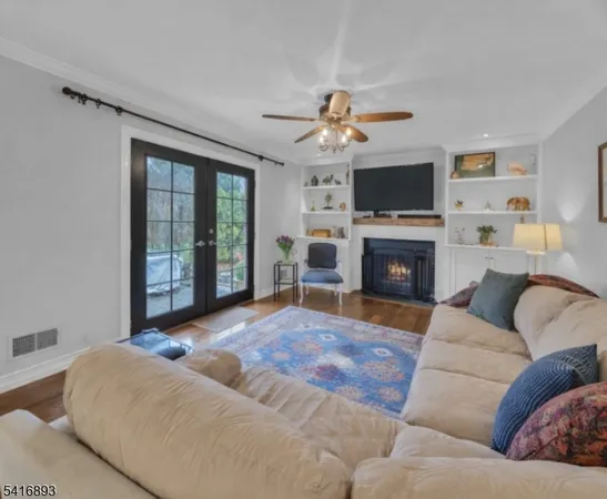 $899,999 | 8 Governor Road, Flemington, NJ 08822