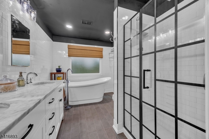 8 Governor Road Flemington, NJ 08822 - Photo 26 of 44