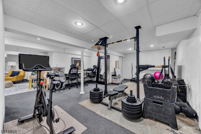 8 Governor Road Flemington, NJ 08822 - Photo 34 of 44