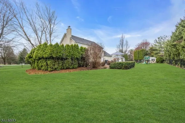 $899,999 | 8 Governor Road, Flemington, NJ 08822