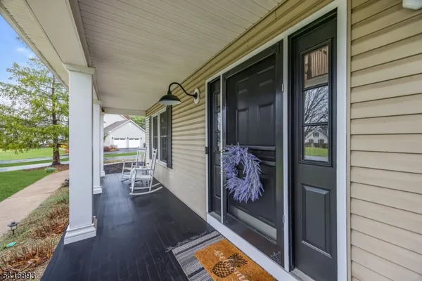 $899,999 | 8 Governor Road, Flemington, NJ 08822